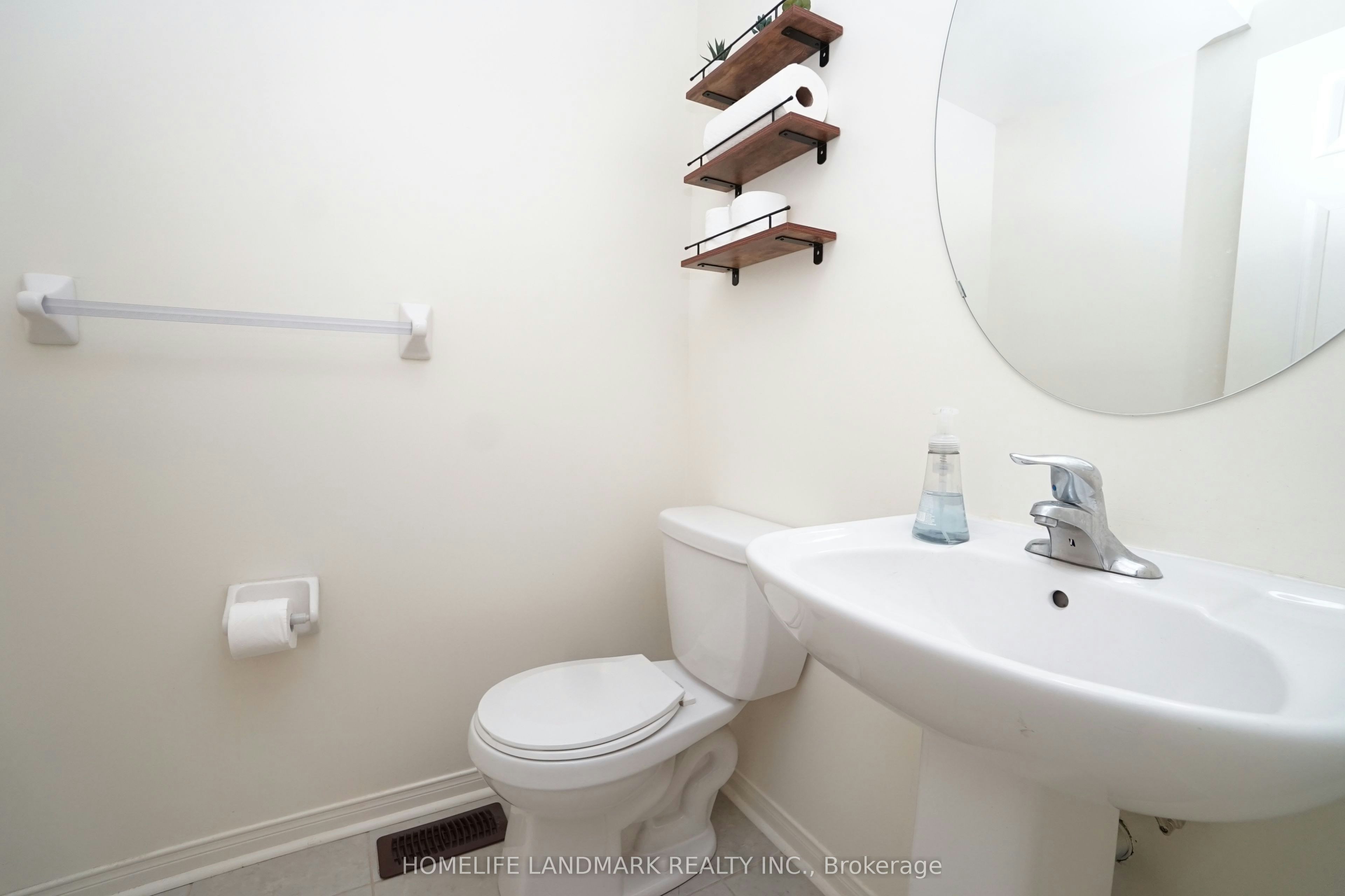 43 Odoardo Di Santo Circle, Toronto, ON, M3L 0G4 - 9
