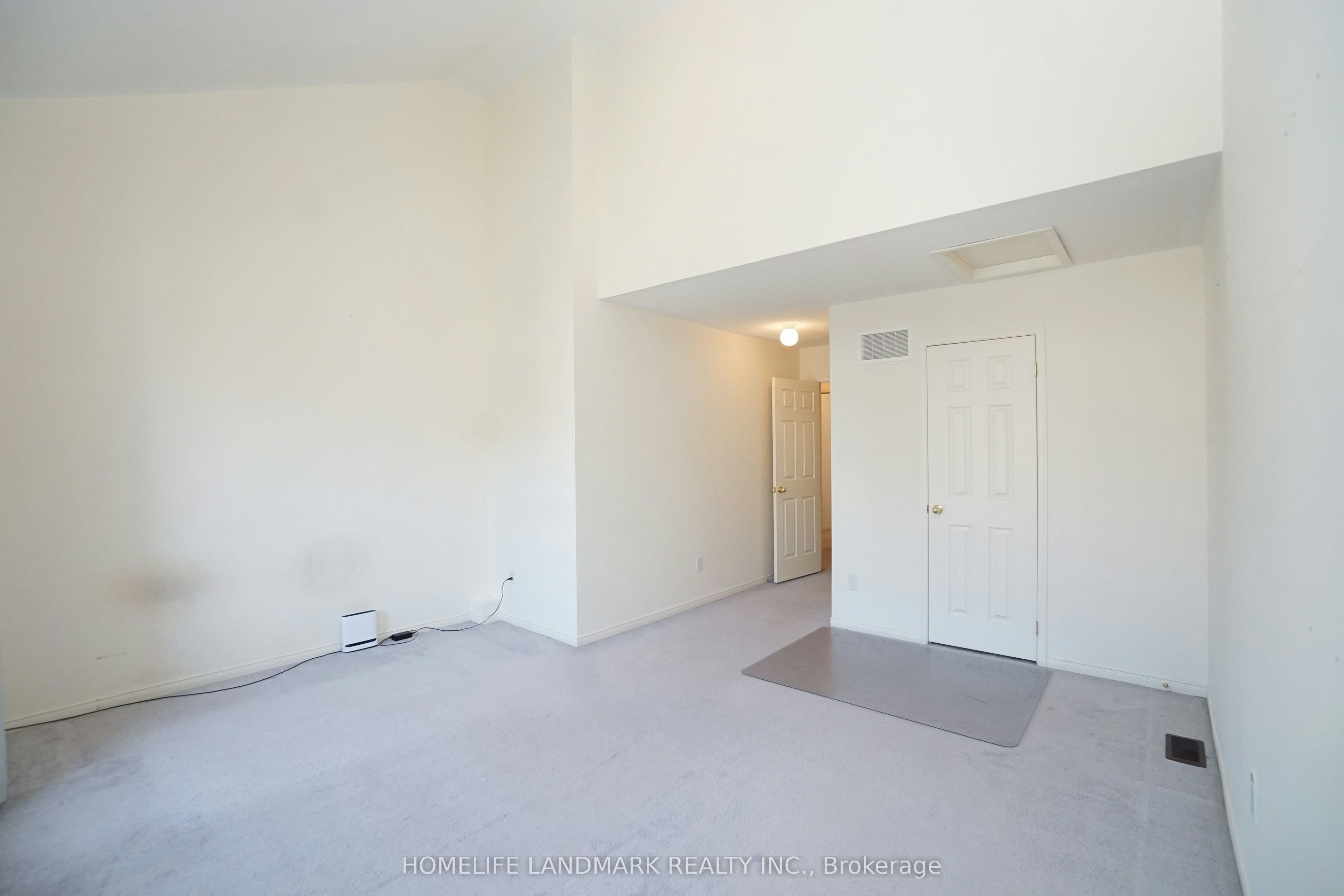 43 Odoardo Di Santo Circle, Toronto, ON, M3L 0G4 - 26