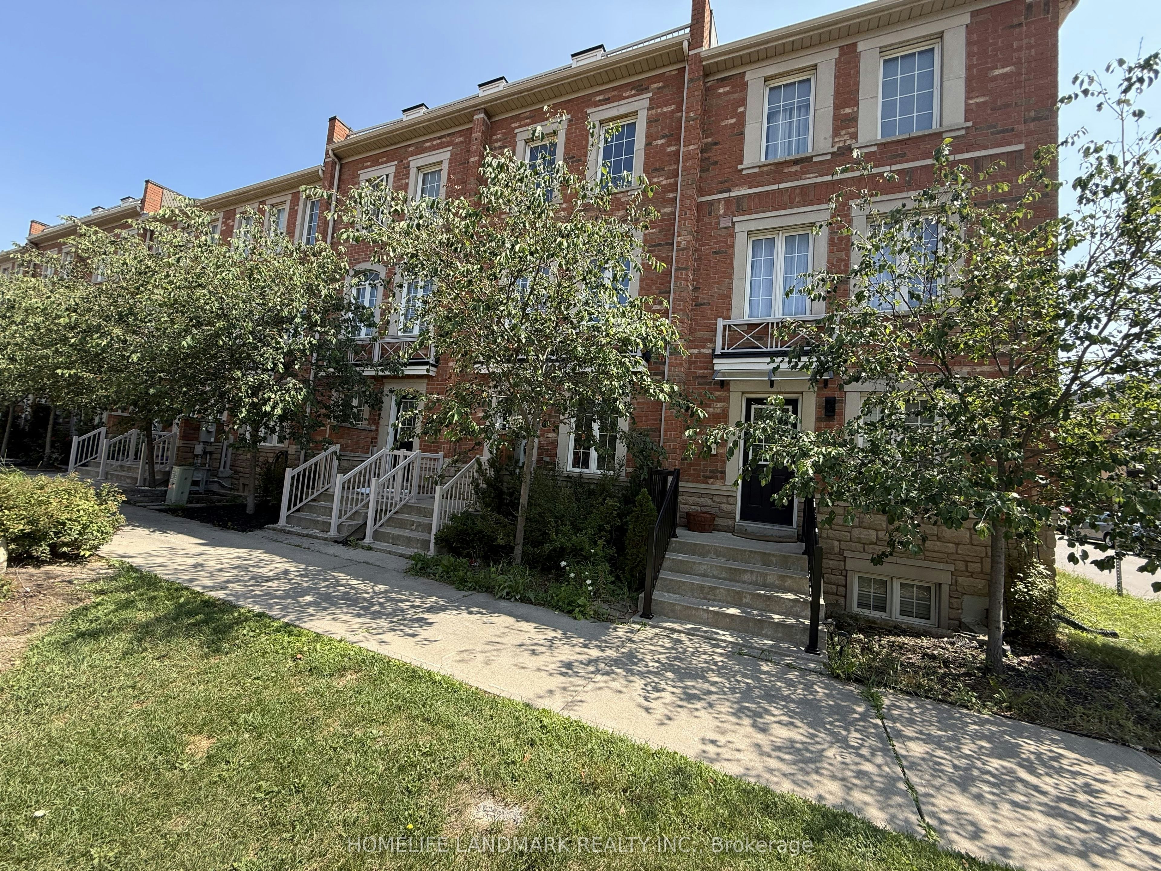 43 Odoardo Di Santo Circle, Toronto, ON, M3L 0G4 - 37