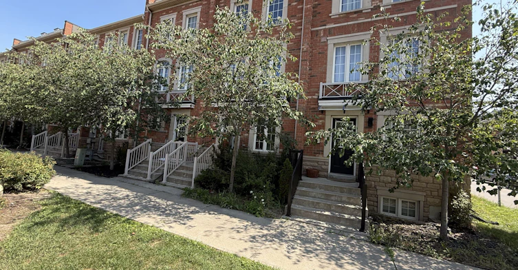 43 Odoardo Di Santo Circle, Toronto, ON, M3L 0G4 - 37