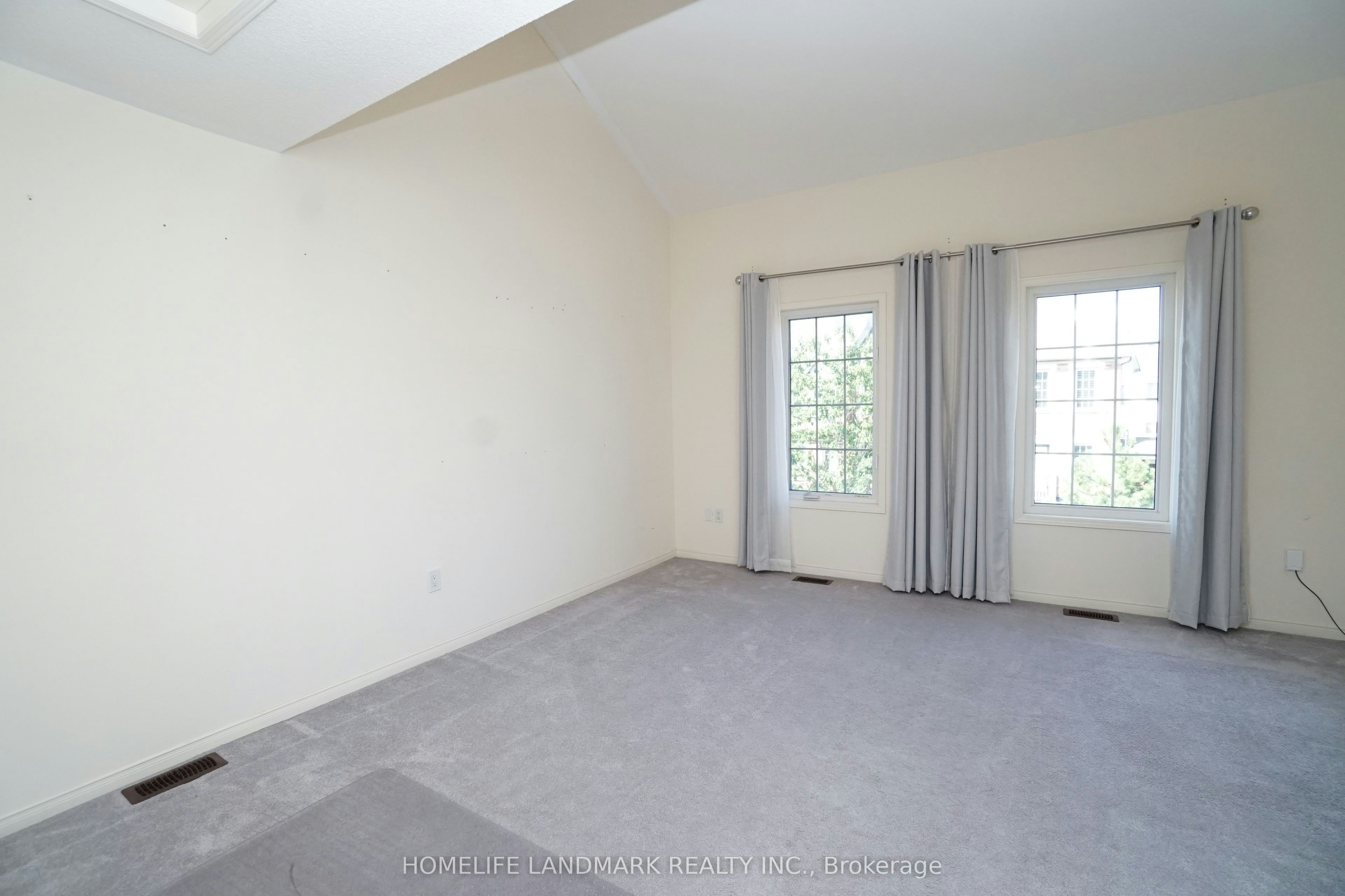 43 Odoardo Di Santo Circle, Toronto, ON, M3L 0G4 - 24