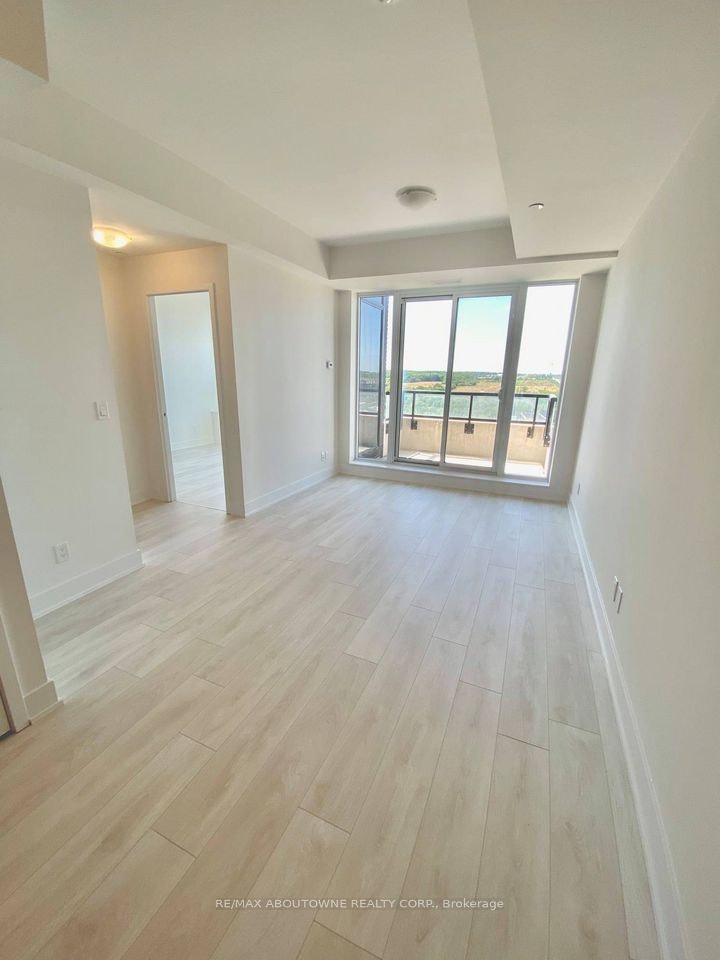 807-297 Oak Walk Drive, Oakville, ON, L6H 3R6 - 3