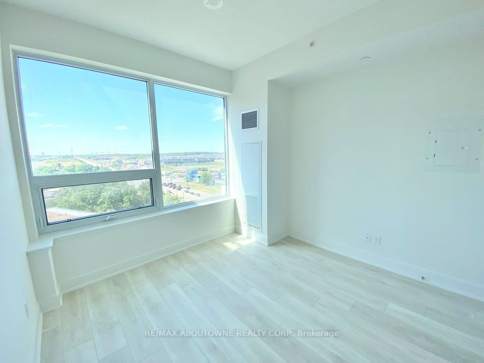 807-297 Oak Walk Drive, Oakville, ON, L6H 3R6 - 7