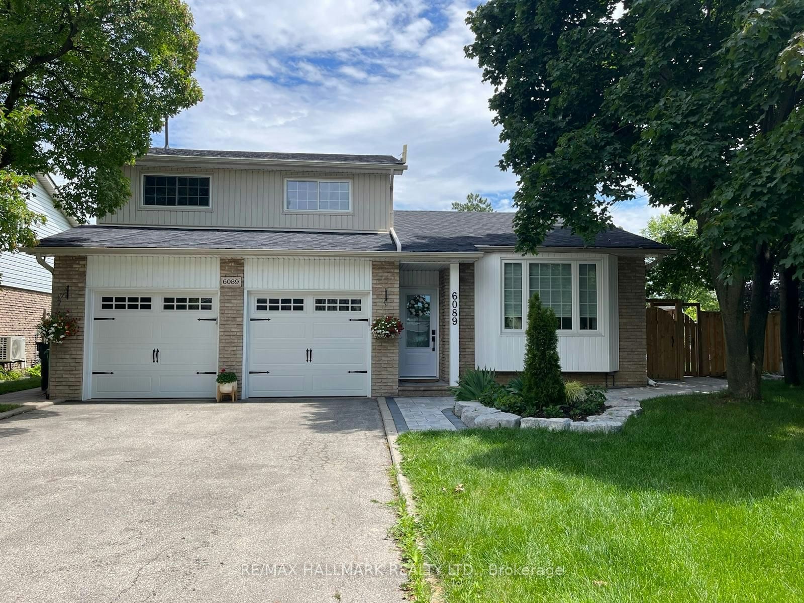 6089 Starfield Crescent, Mississauga, ON, L5N 1X2 - 2