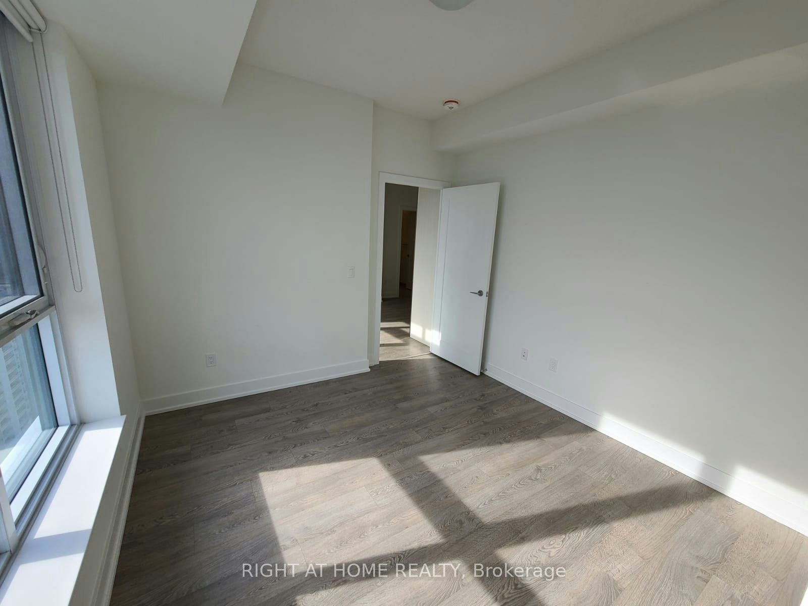 4001-7 Mabelle Avenue, Toronto, ON, M9A 4X7 - 18