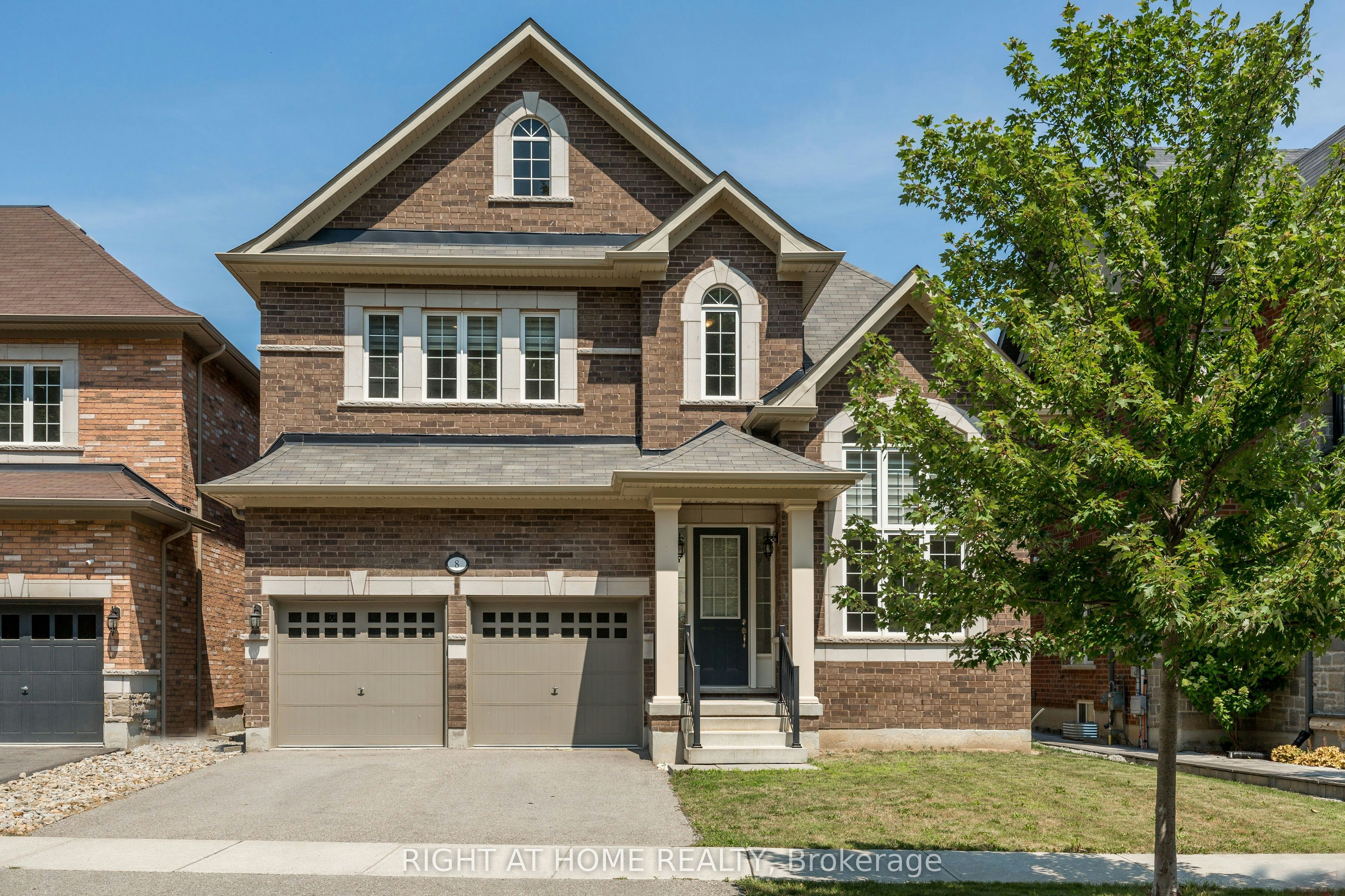 8 Monarch Drive, Halton Hills, ON, L7G 0H9