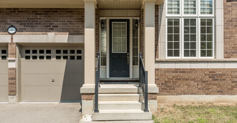 8 Monarch Drive, Halton Hills, ON, L7G 0H9 - 3