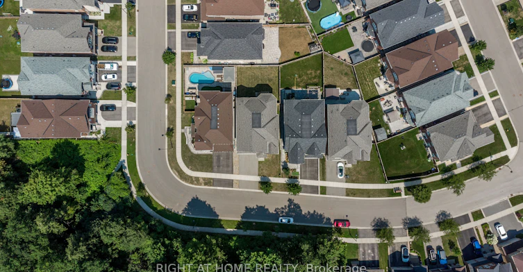 8 Monarch Drive, Halton Hills, ON, L7G 0H9 - 44