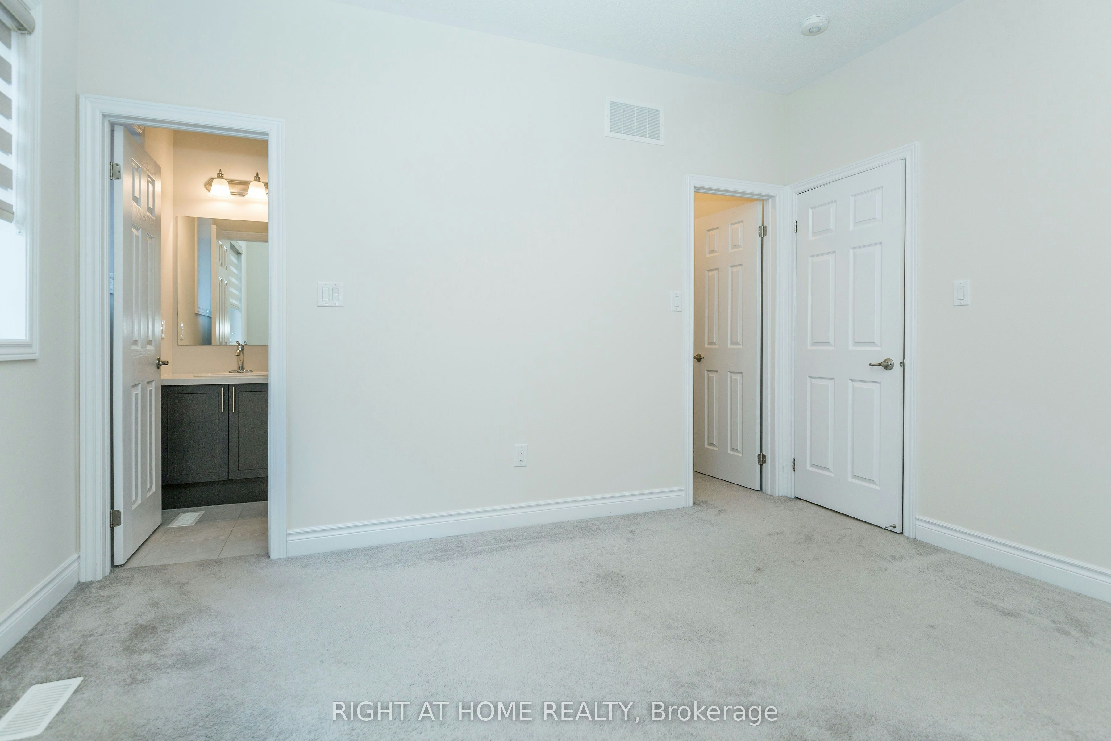 8 Monarch Drive, Halton Hills, ON, L7G 0H9 - 33