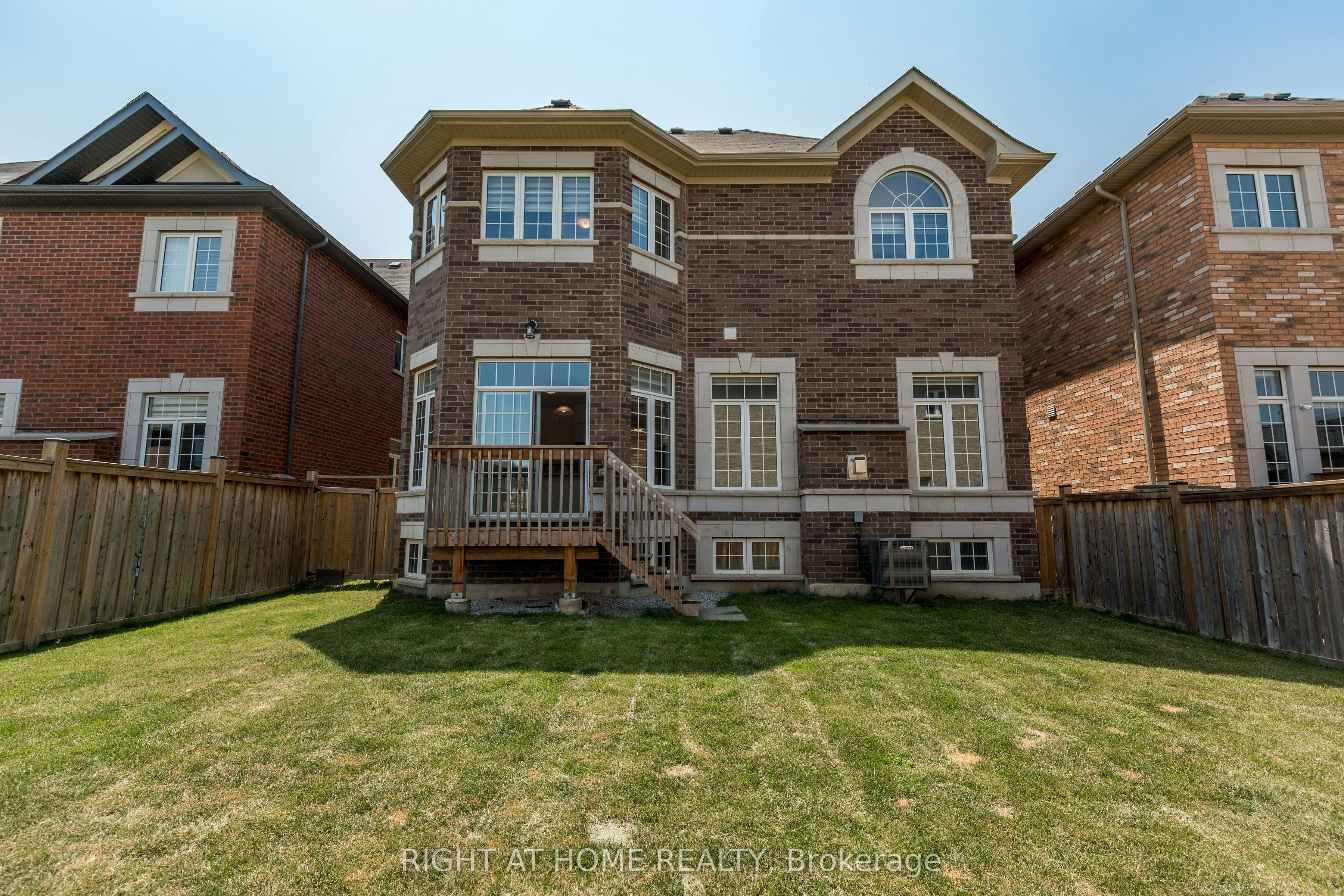 8 Monarch Drive, Halton Hills, ON, L7G 0H9 - 43