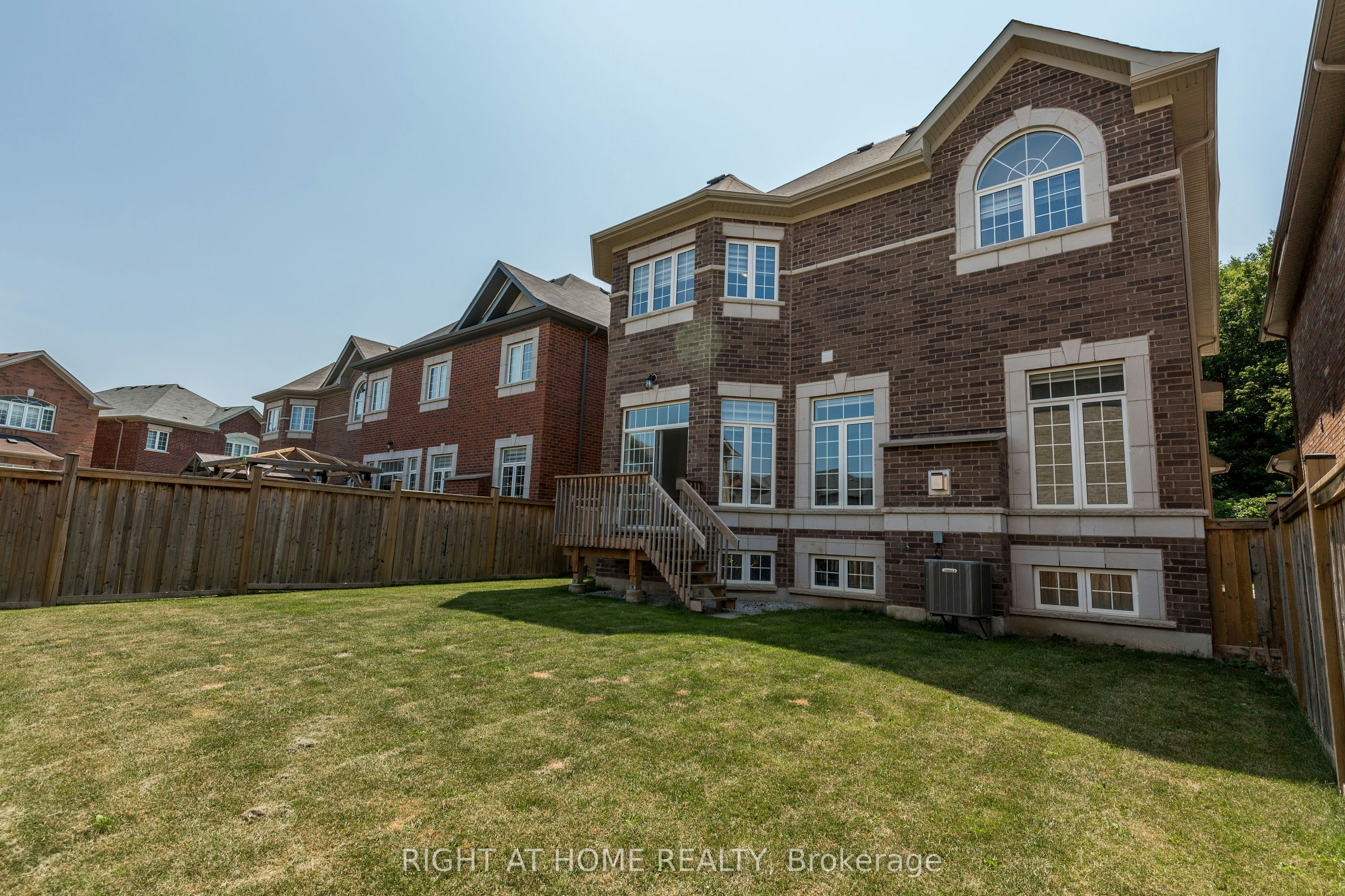 8 Monarch Drive, Halton Hills, ON, L7G 0H9 - 42