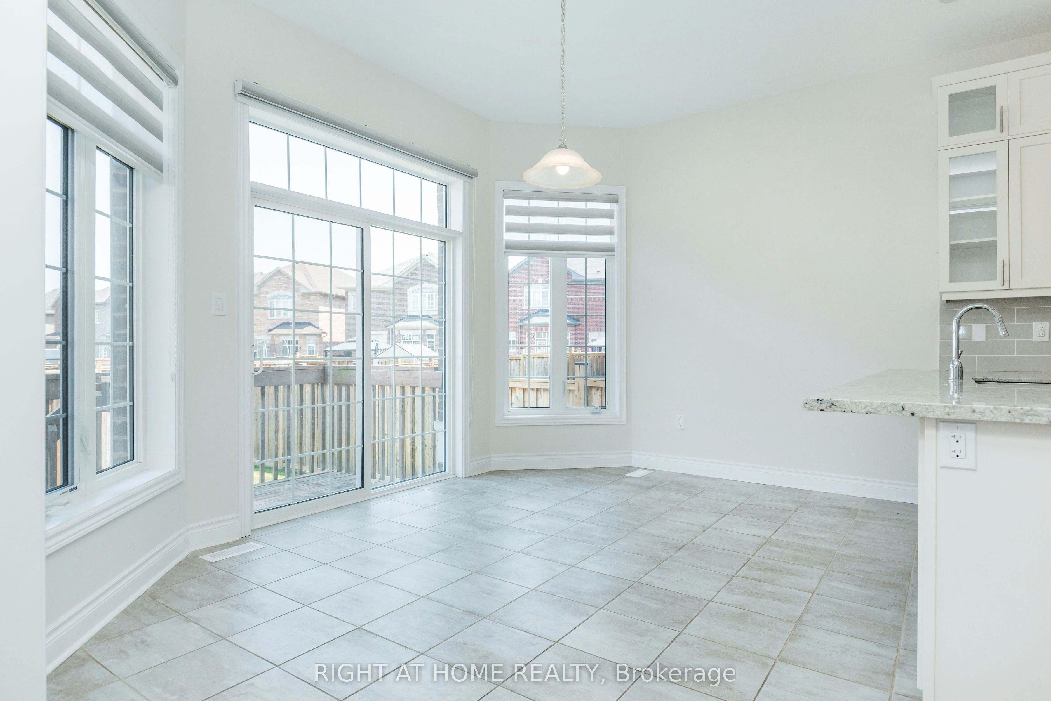 8 Monarch Drive, Halton Hills, ON, L7G 0H9 - 18