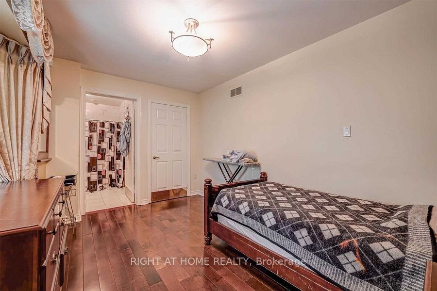 4326 Bridlepath Trail, Mississauga, ON, L5L 3K4 - 15