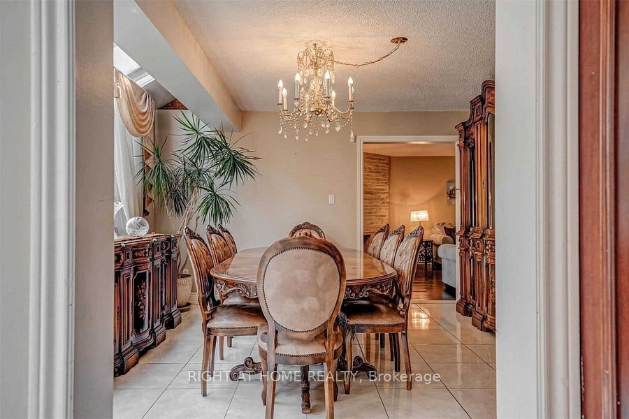 4326 Bridlepath Trail, Mississauga, ON, L5L 3K4 - 10