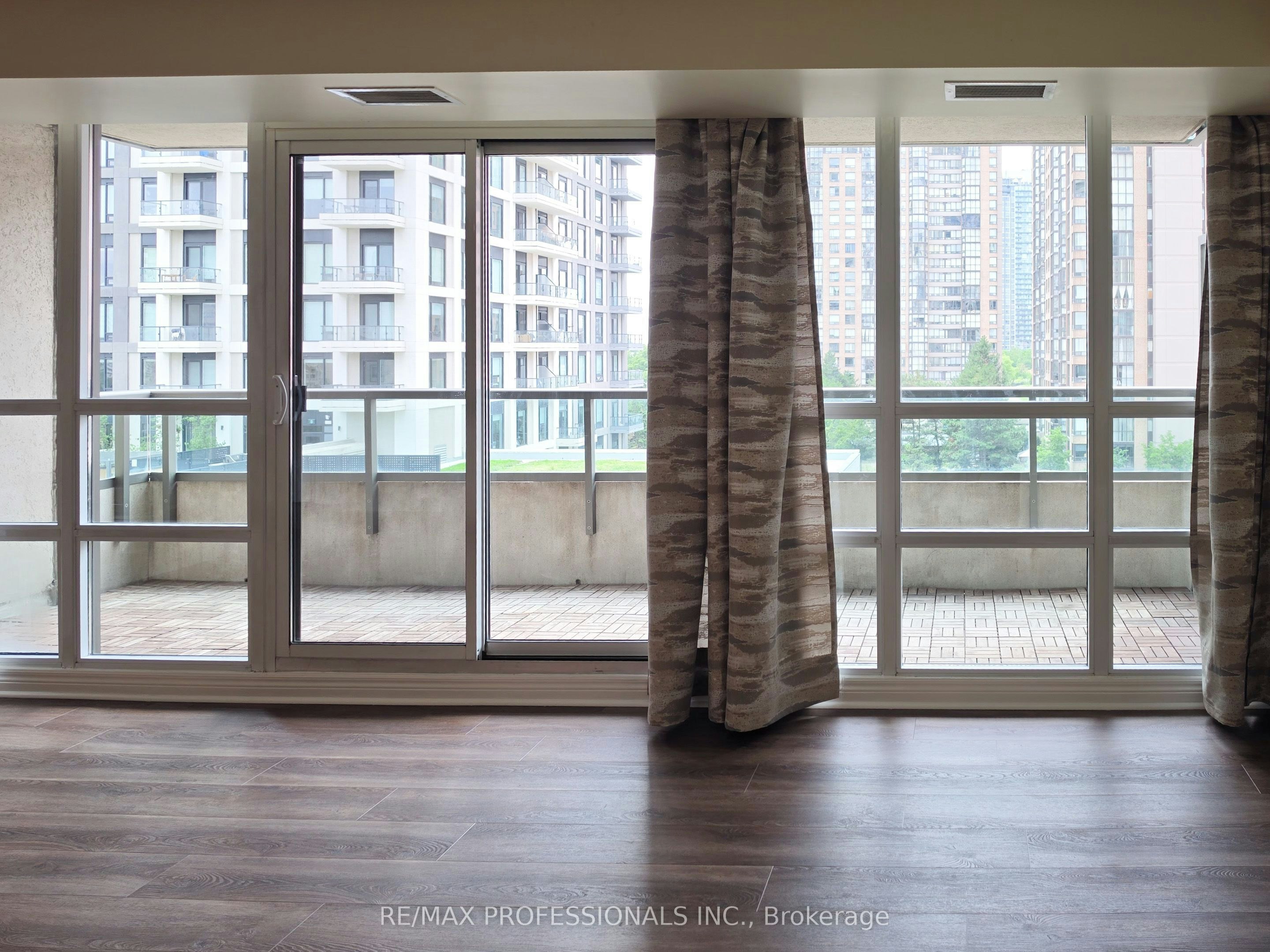 805-208 Enfield Place, Mississauga, ON, L5B 0G8 - 14