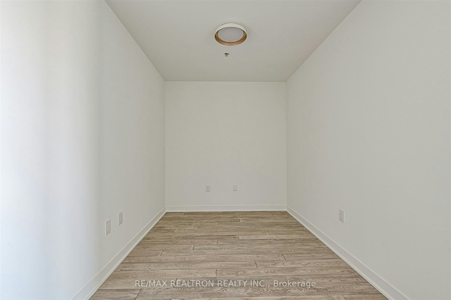 611-2625 Dundas Street W, Toronto, ON, M6P 0C5 - 6
