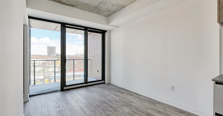 611-2625 Dundas Street W, Toronto, ON, M6P 0C5 - 10