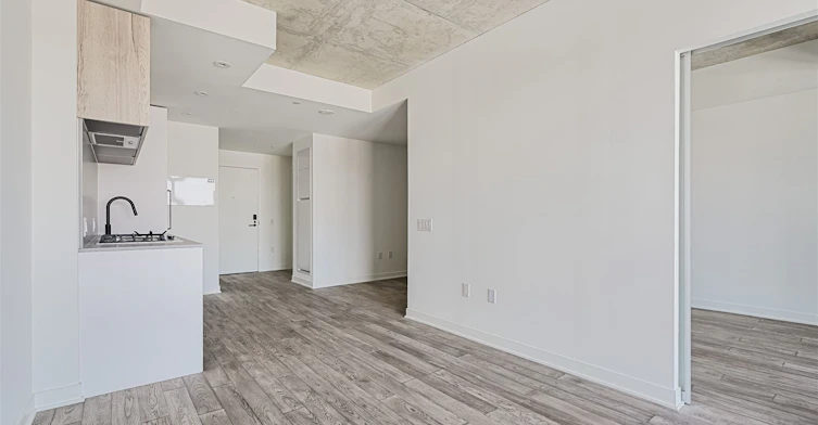 611-2625 Dundas Street W, Toronto, ON, M6P 0C5 - 9