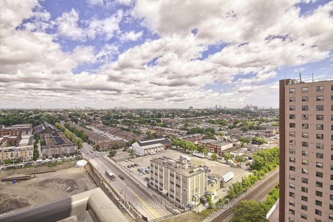 2002-1410 Dupont Street, Toronto, ON, M6H 0B6 - 18