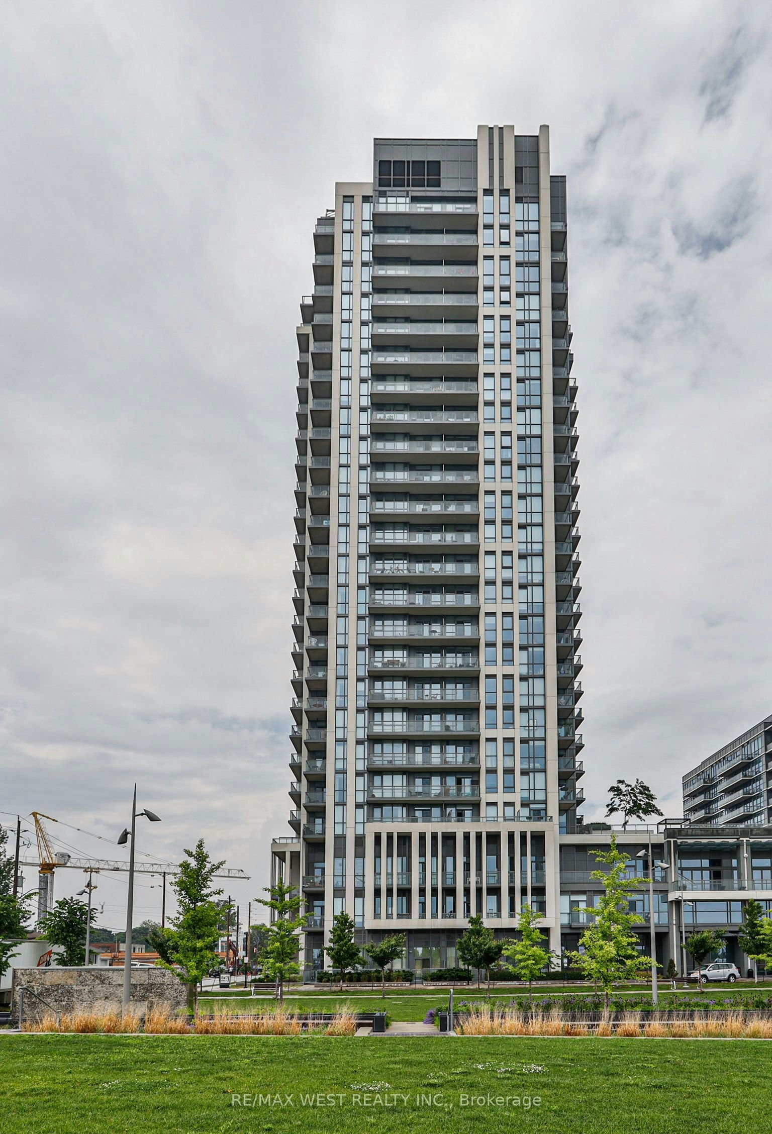 2307-15 Zorra Street, Toronto, ON, M8Z 4Z6 - 4