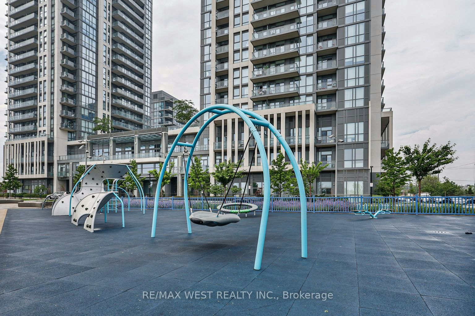 2307-15 Zorra Street, Toronto, ON, M8Z 4Z6 - 5