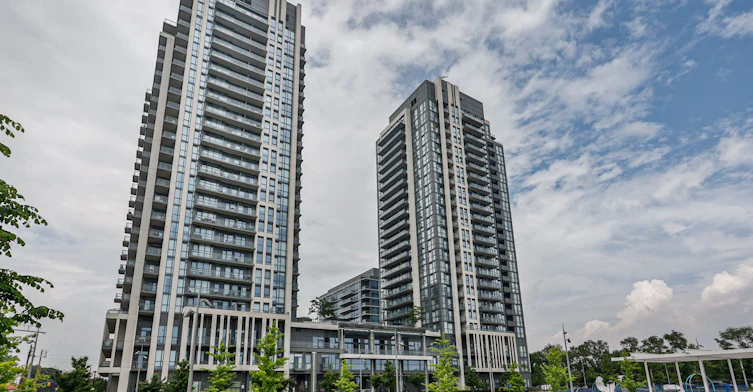 2307-15 Zorra Street, Toronto, ON, M8Z 4Z6 - 2