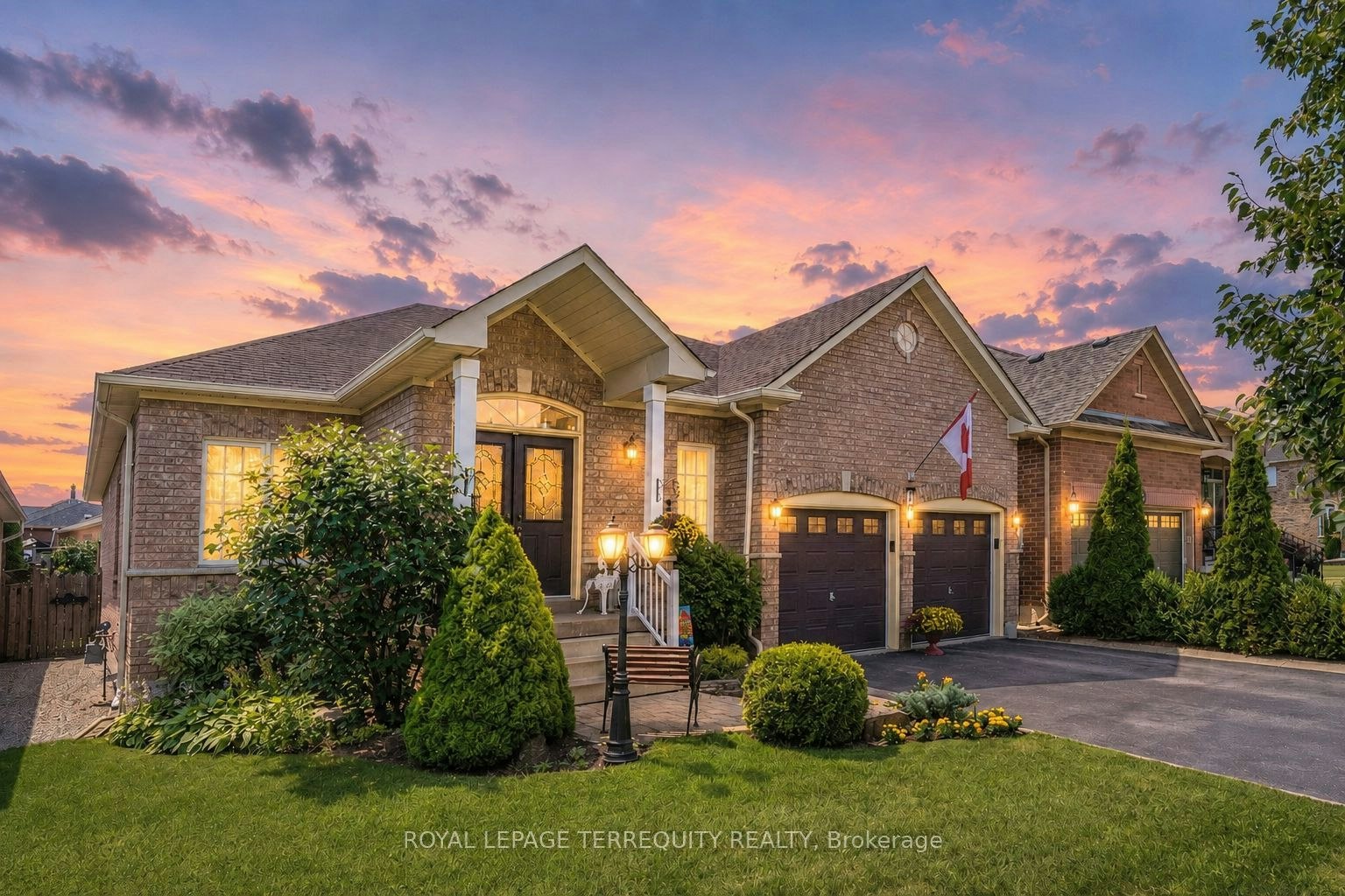19 Johnson Crescent, Halton Hills, ON, L7G 6C9