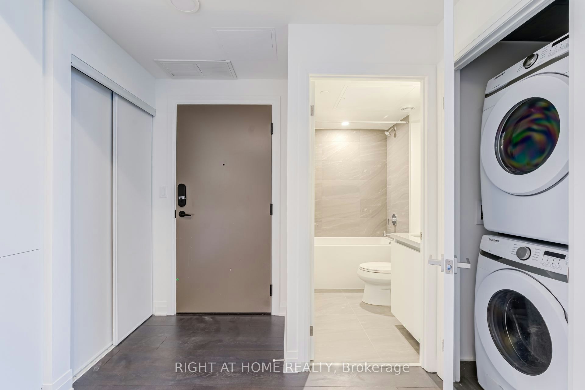 3005-4015 The Exchange N/A, Mississauga, ON, L5B 0N9 - 6