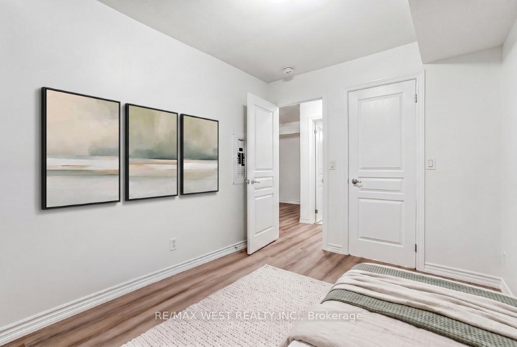 9-90 Eastwood Park Gardens, Toronto, ON, M8W 0B2 - 16