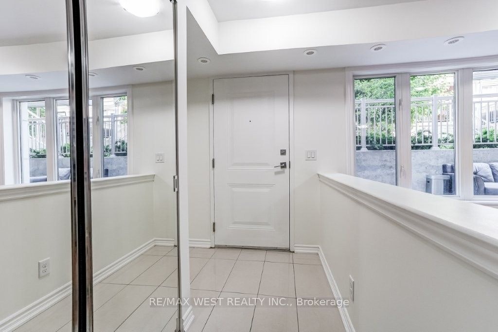 9-90 Eastwood Park Gardens, Toronto, ON, M8W 0B2 - 5