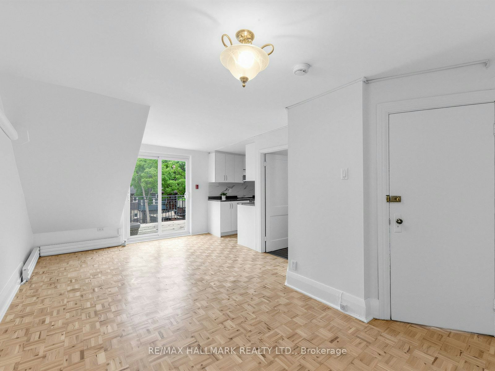 3-43 Highview Crescent, Toronto, ON, M6H 2Y3 - 6