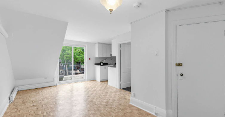 3-43 Highview Crescent, Toronto, ON, M6H 2Y3 - 6