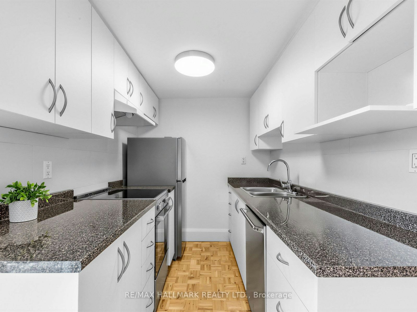 3-43 Highview Crescent, Toronto, ON, M6H 2Y3 - 11