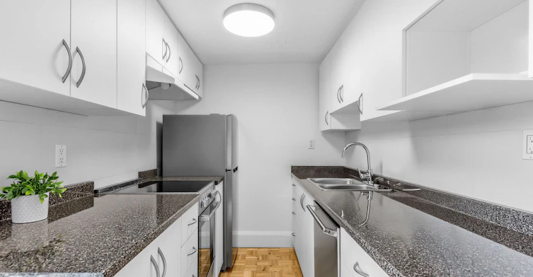 3-43 Highview Crescent, Toronto, ON, M6H 2Y3 - 11