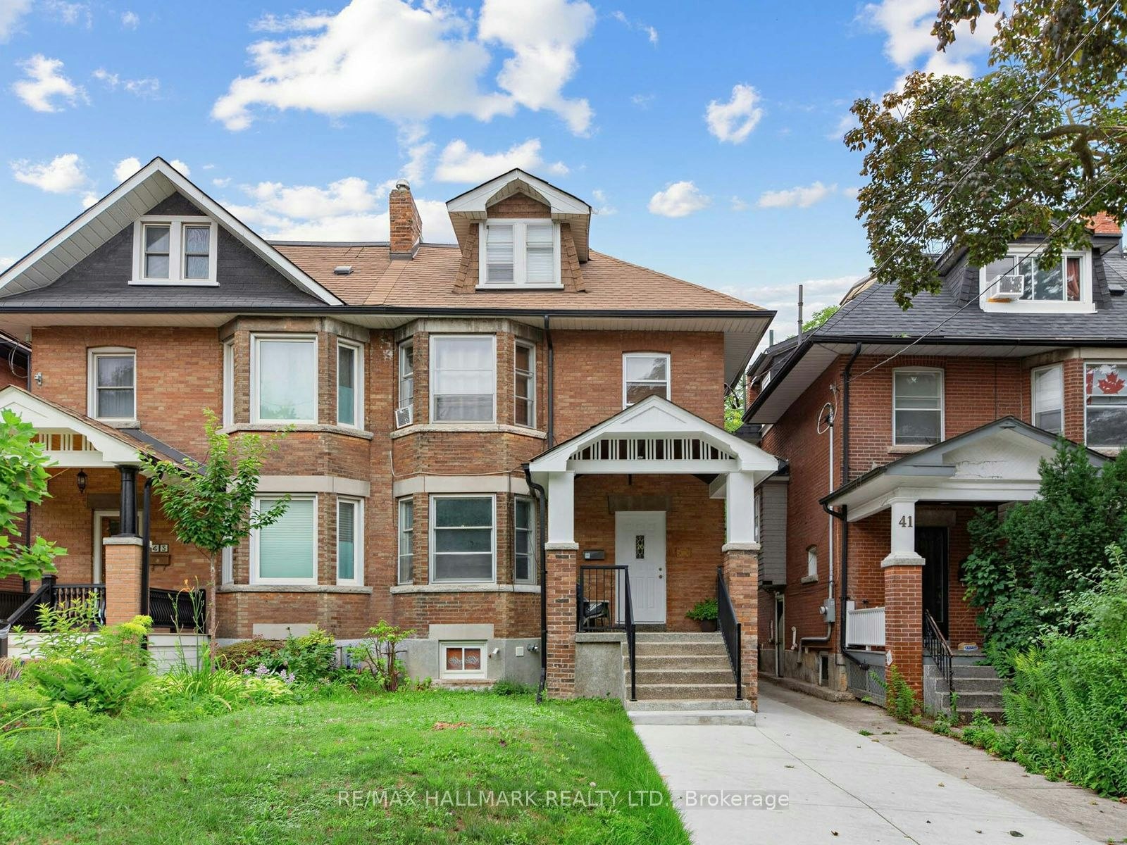 3-43 Highview Crescent, Toronto, ON, M6H 2Y3