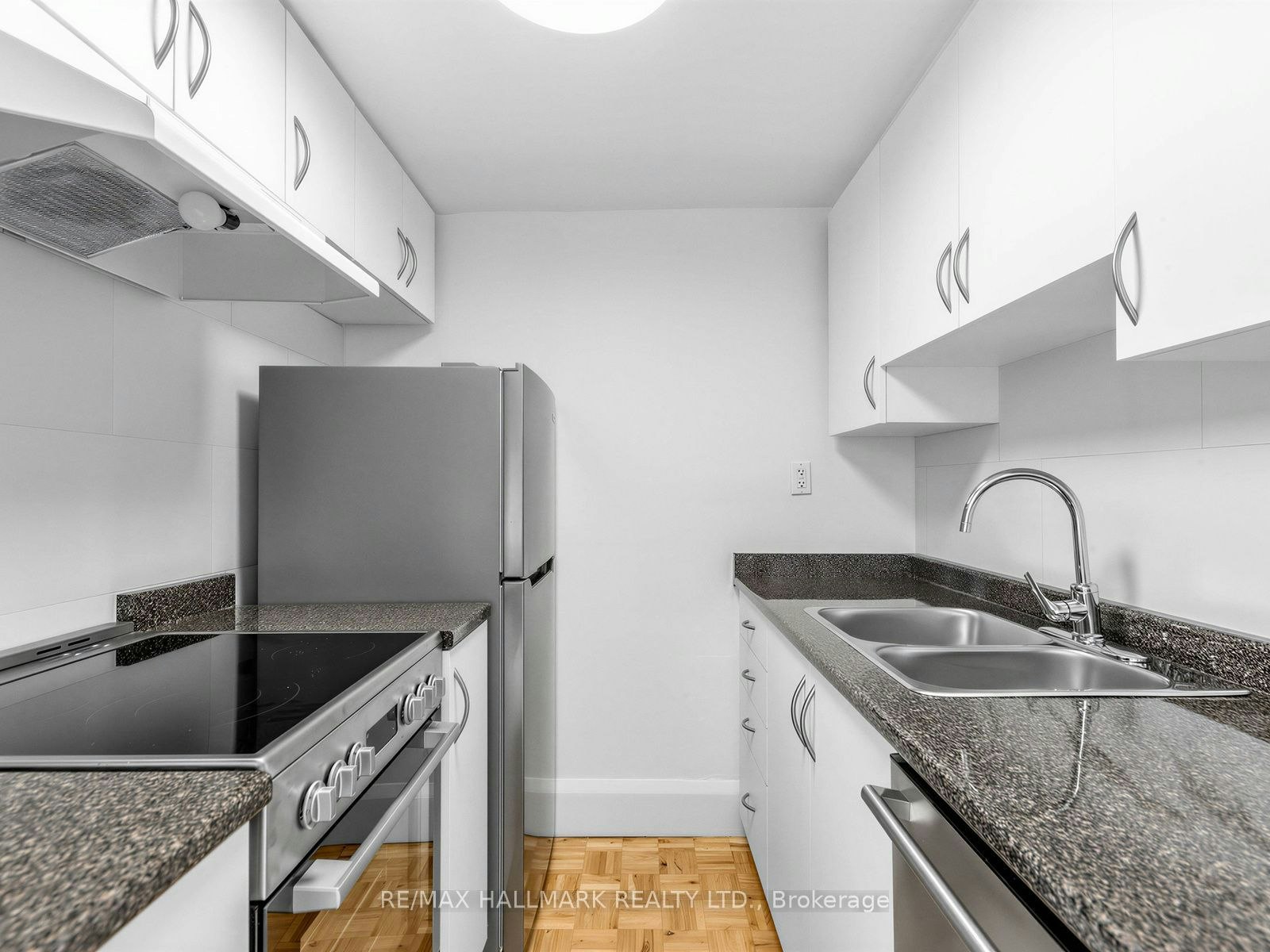 3-43 Highview Crescent, Toronto, ON, M6H 2Y3 - 12