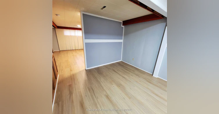 Lower-17 Pamille Place, Toronto, ON, M6M 3A9 - 3