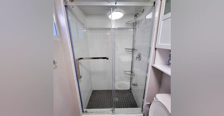 Lower-17 Pamille Place, Toronto, ON, M6M 3A9 - 8