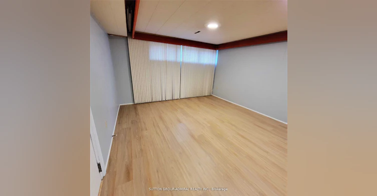 Lower-17 Pamille Place, Toronto, ON, M6M 3A9 - 2