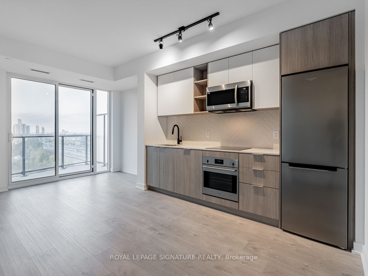 805-36 Zorra Street, Toronto, ON, M8Z 4Z7 - 4