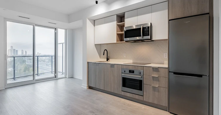805-36 Zorra Street, Toronto, ON, M8Z 4Z7 - 4