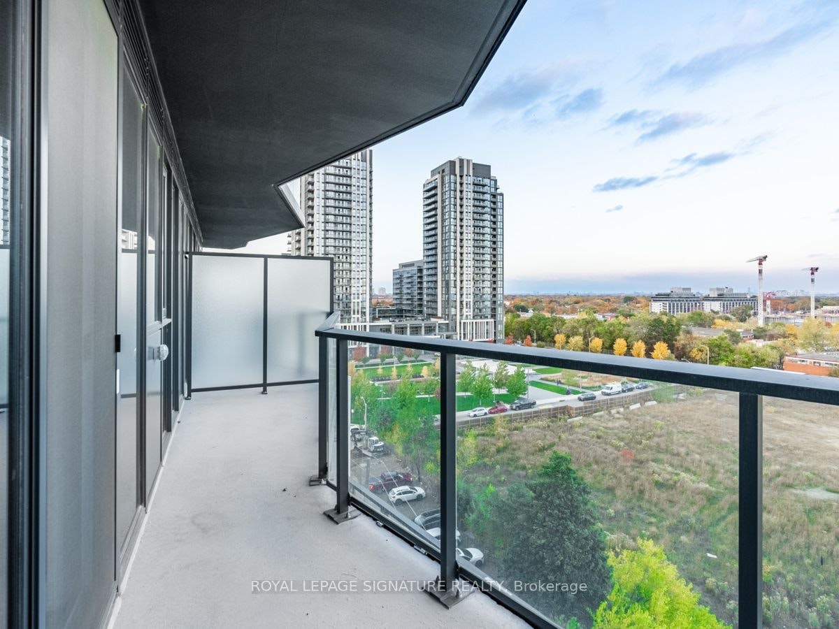 805-36 Zorra Street, Toronto, ON, M8Z 4Z7 - 11