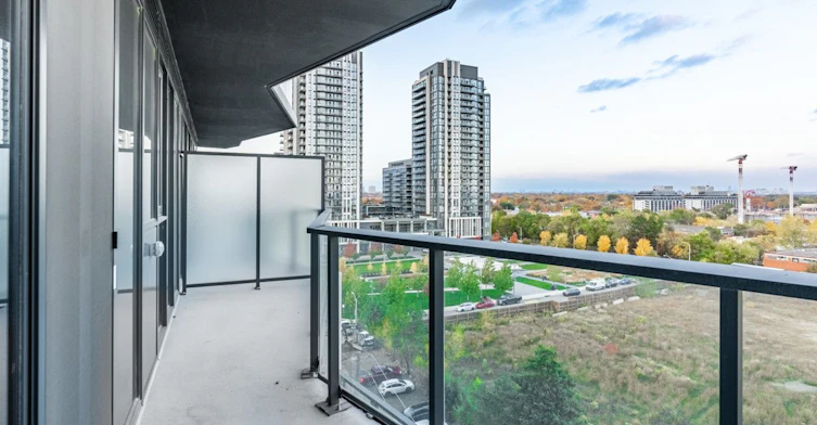 805-36 Zorra Street, Toronto, ON, M8Z 4Z7 - 11