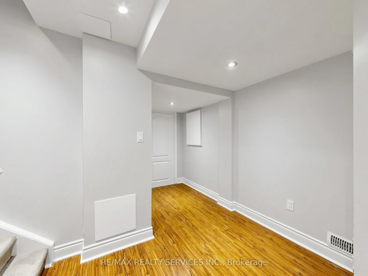 50 Rocky Point Crescent, Brampton, ON, L6V 4R7 - 36
