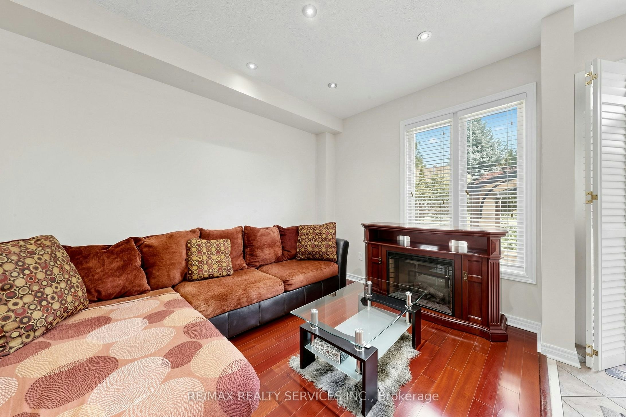 50 Rocky Point Crescent, Brampton, ON, L6V 4R7 - 16