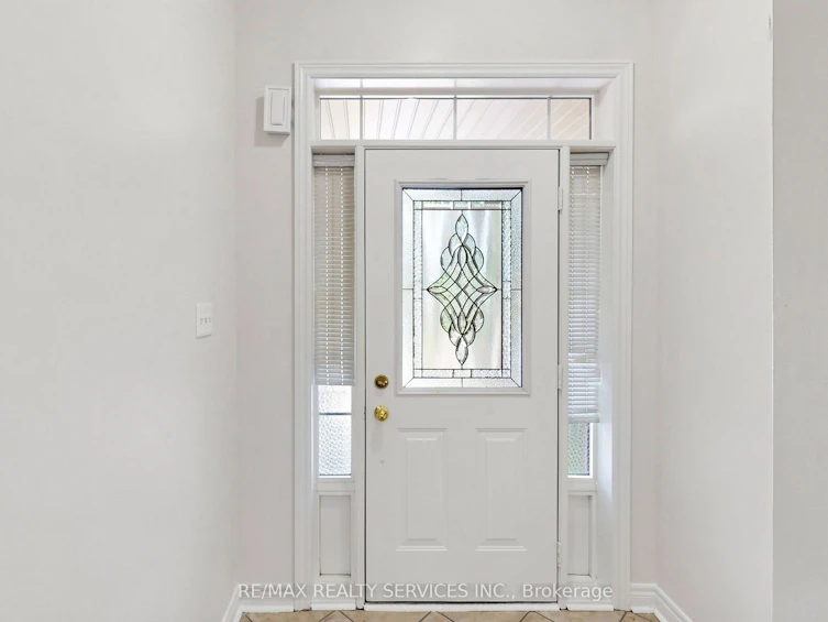 50 Rocky Point Crescent, Brampton, ON, L6V 4R7 - 4