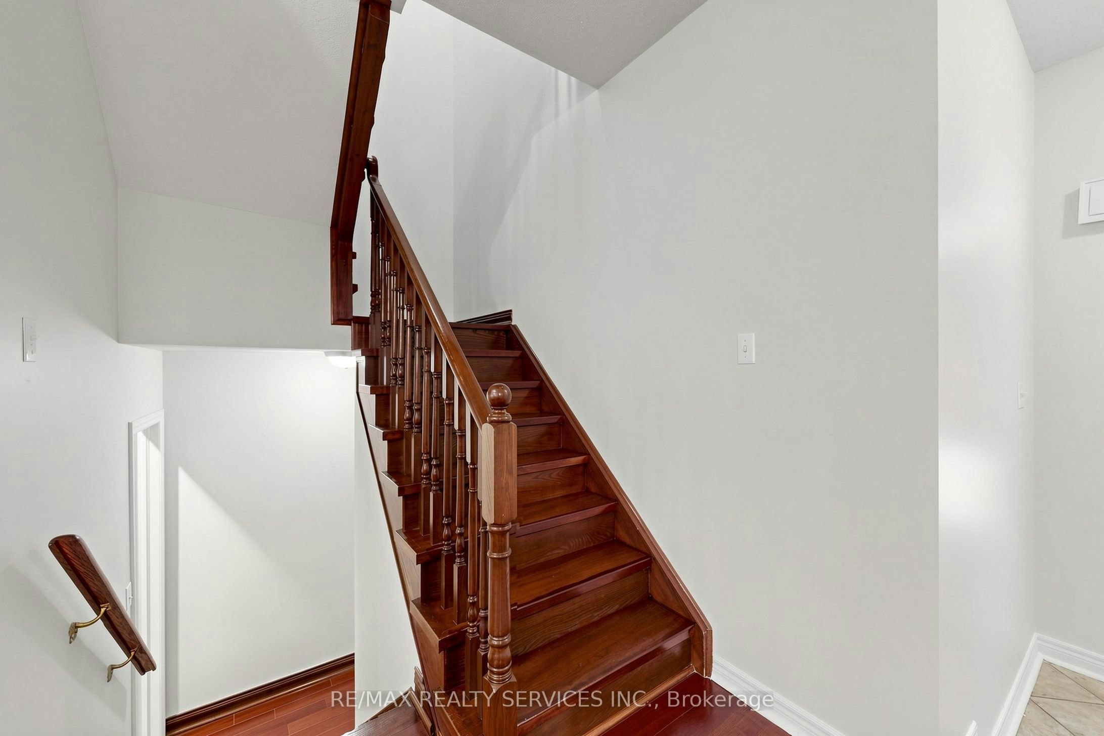 50 Rocky Point Crescent, Brampton, ON, L6V 4R7 - 19
