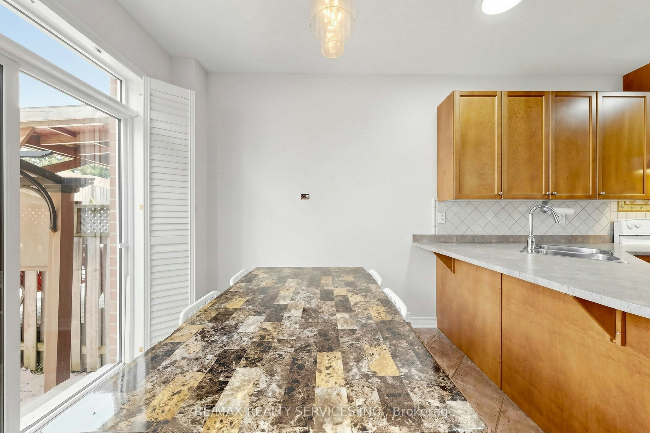 50 Rocky Point Crescent, Brampton, ON, L6V 4R7 - 13
