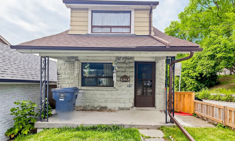 410 Silverthorn Avenue