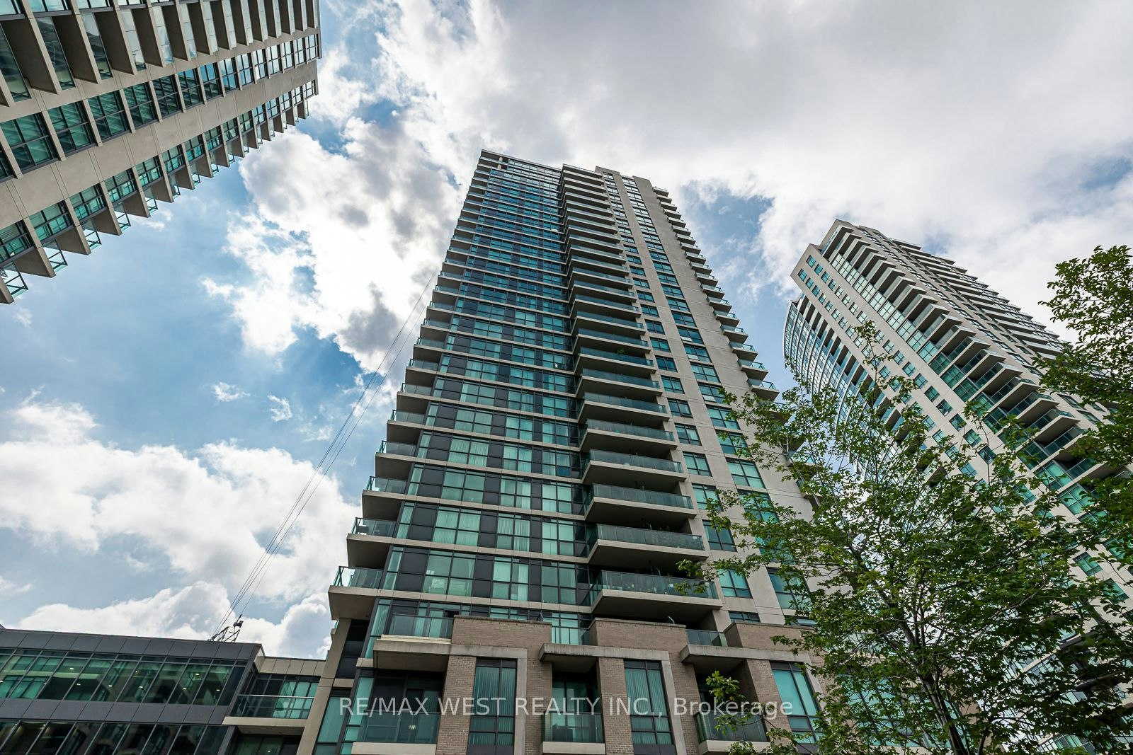 212-215 Sherway Gardens Road, Toronto, ON, M9C 0A4